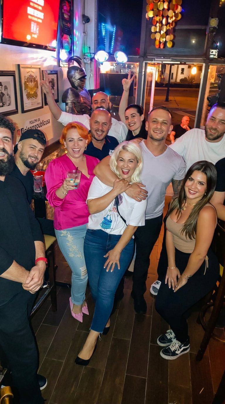 A crowd at the bar at Cigar Republic USA